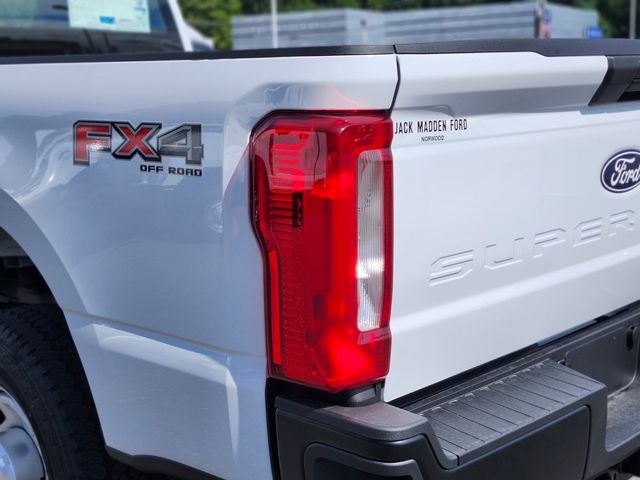 2027 Ford F-350SD XL